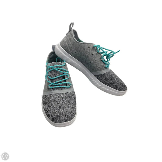 Shoes Sneakers By Under Armour In Grey, Size: 8.5