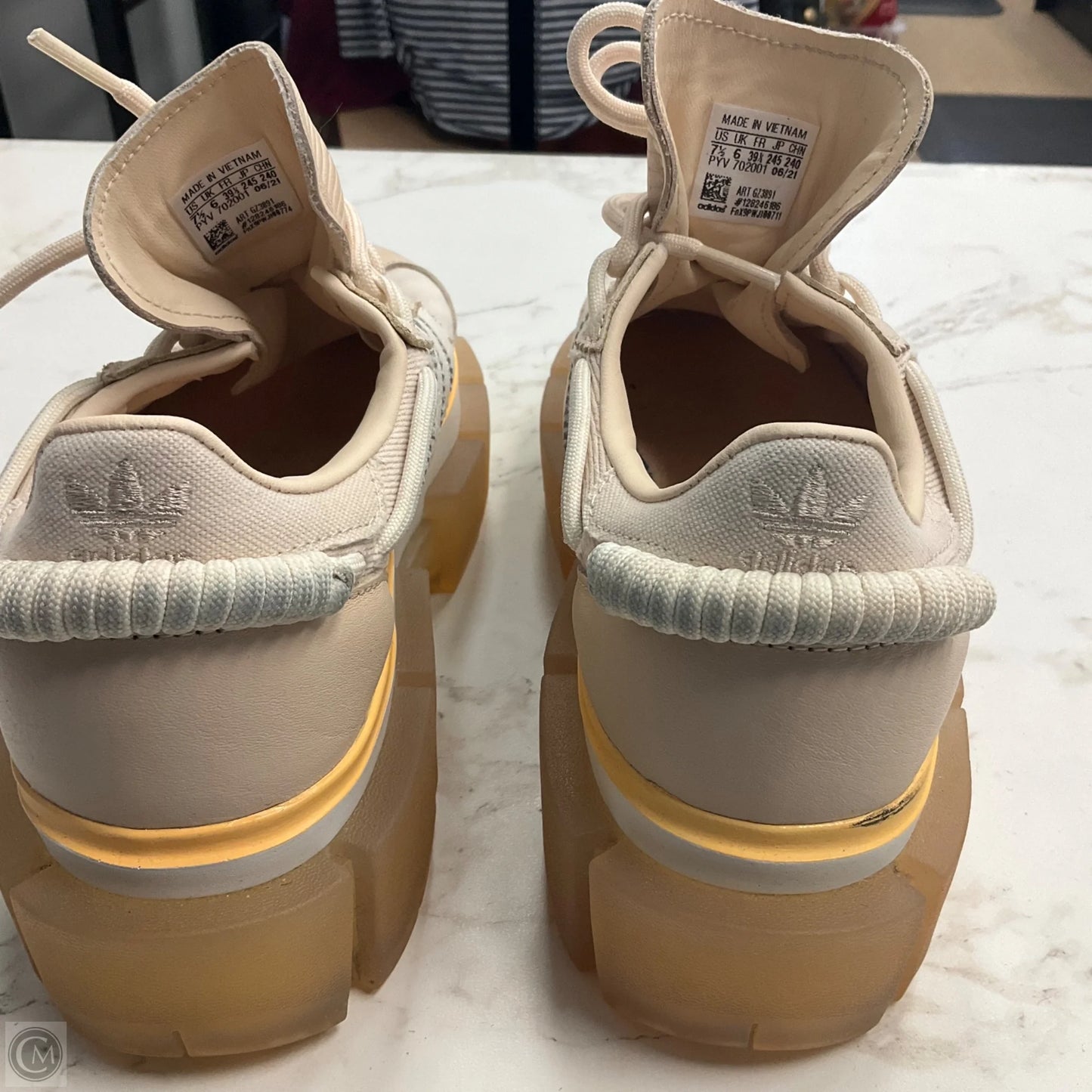 Shoes Sneakers By Adidas In Beige, Size: 7.5