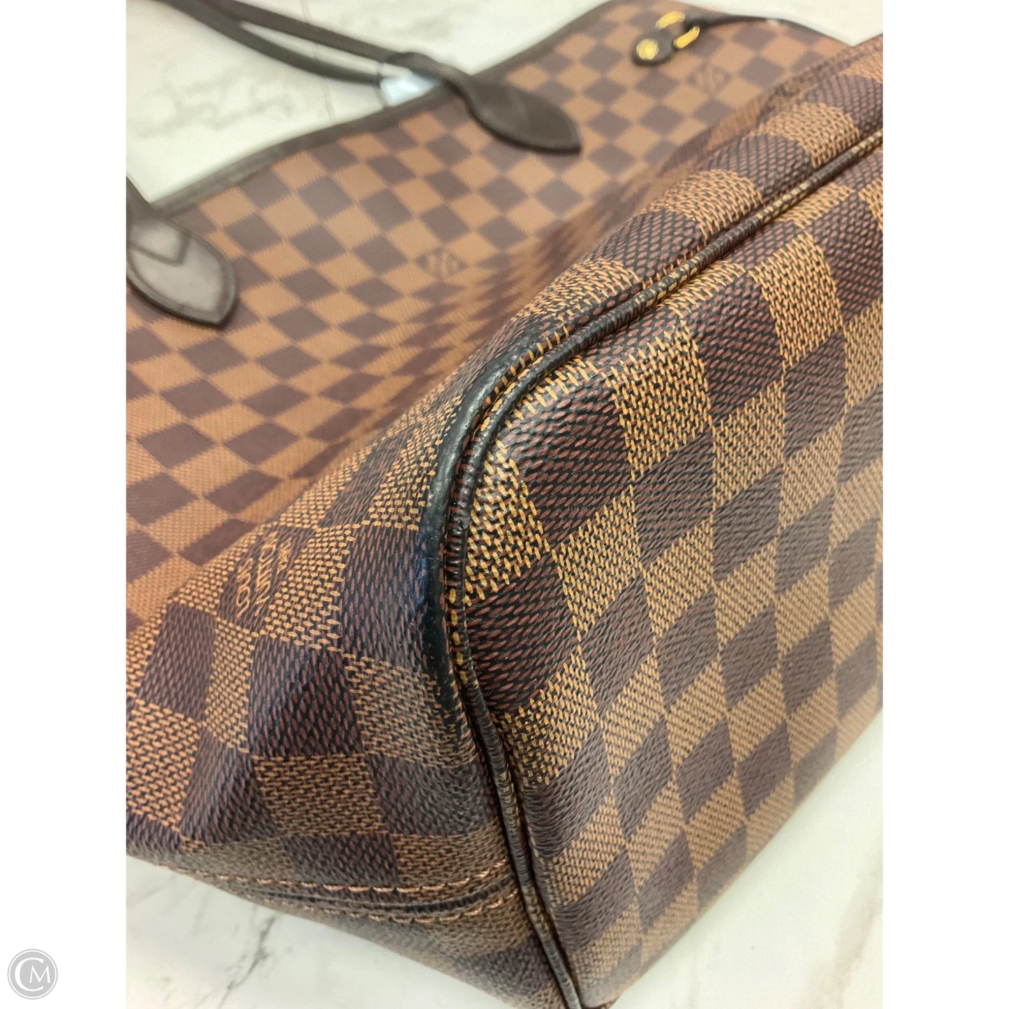Handbag Luxury Designer By Louis Vuitton, Size: Medium