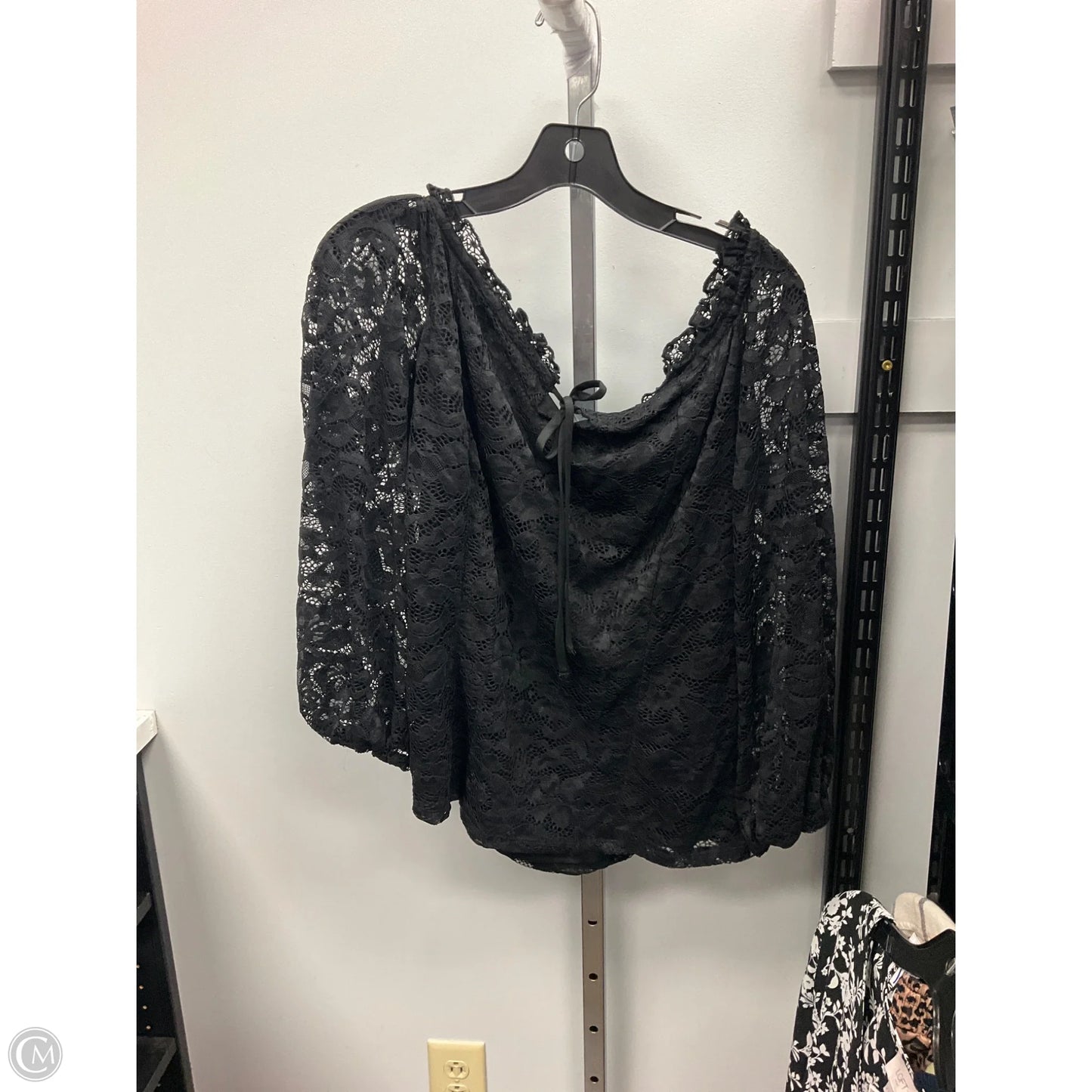 Top Long Sleeve By Torrid In Black, Size: Xl