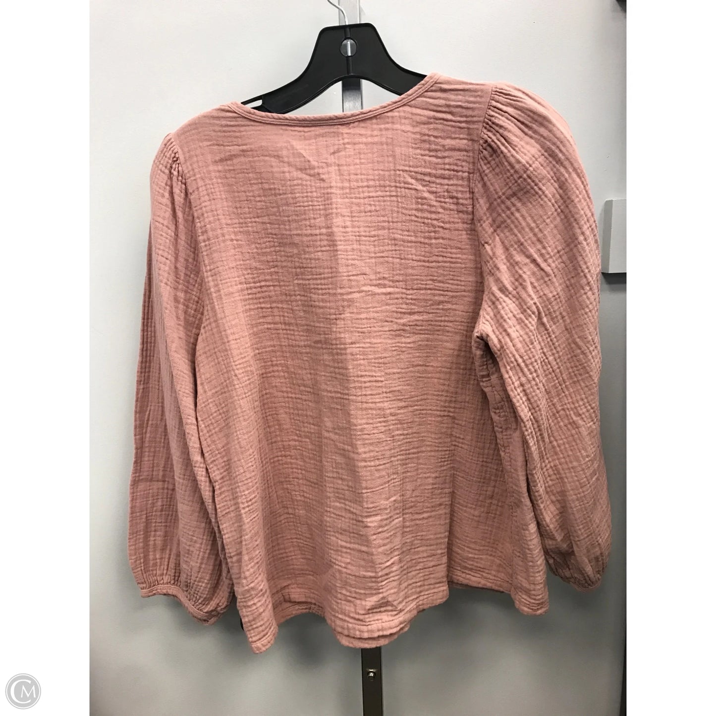 Top Long Sleeve By Universal Thread In Pink, Size: S