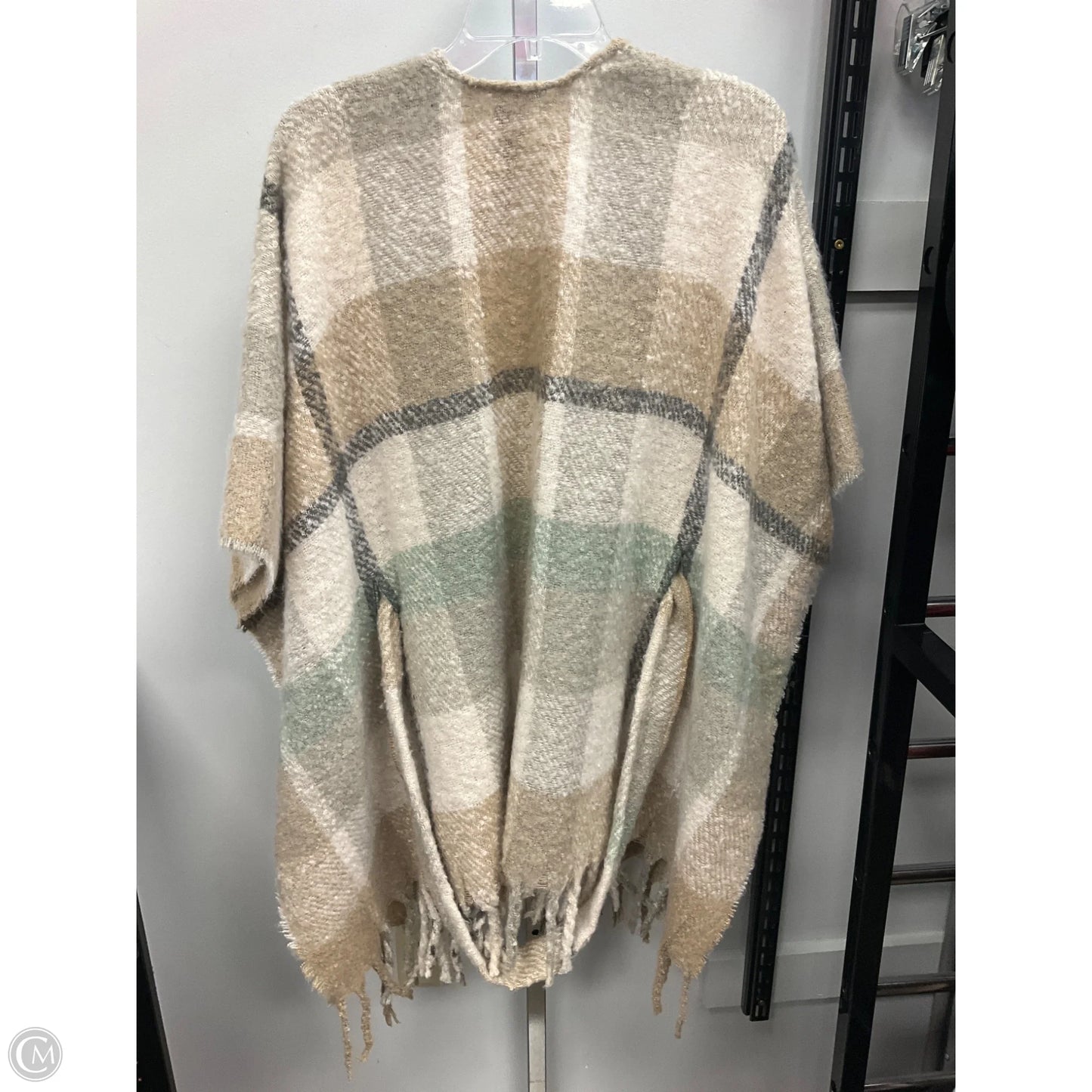Sweater Short Sleeve By Vince Camuto In Plaid Pattern, Size: Osfm