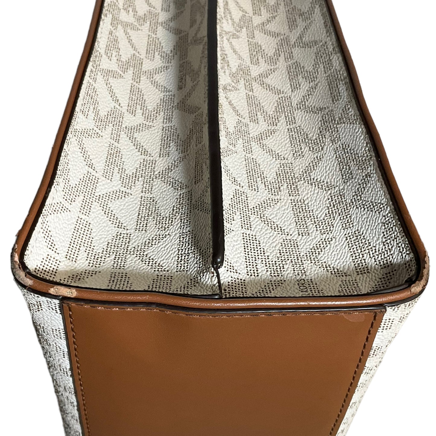 Handbag Designer By Michael By Michael Kors Size: Large