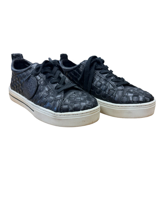 Shoes Sneakers By Brighton In Black, Size: 6