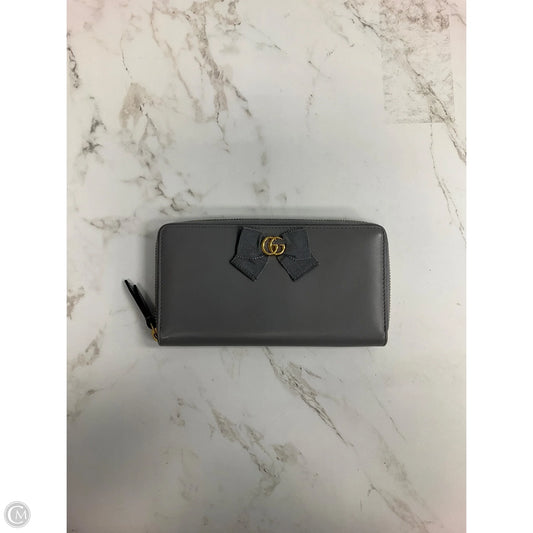 Wallet Luxury Designer By Gucci, Size: Medium
