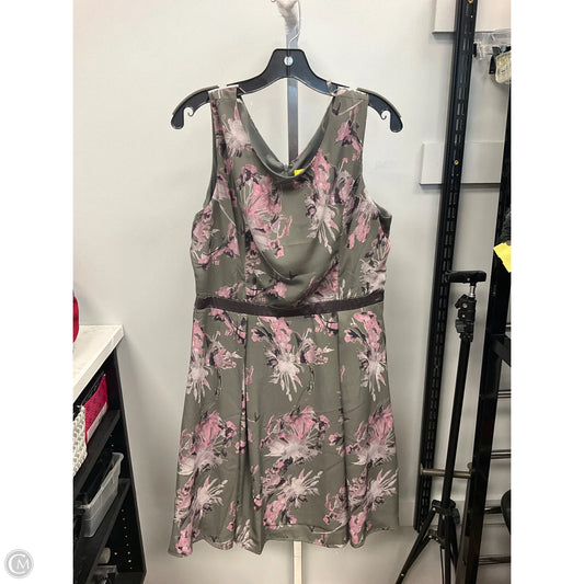 Dress Casual Short By Clothes Mentor In Green, Size: Xl