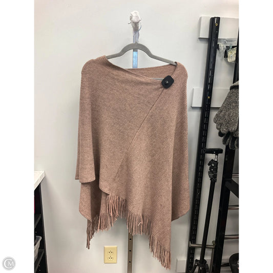 Poncho By Steve Madden In Tan, Size: Osfm