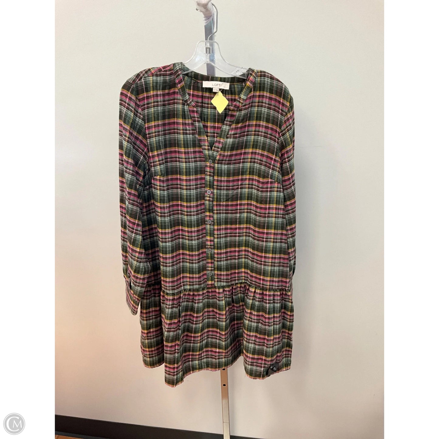 Dress Casual Short By Loft In Plaid Pattern, Size: M