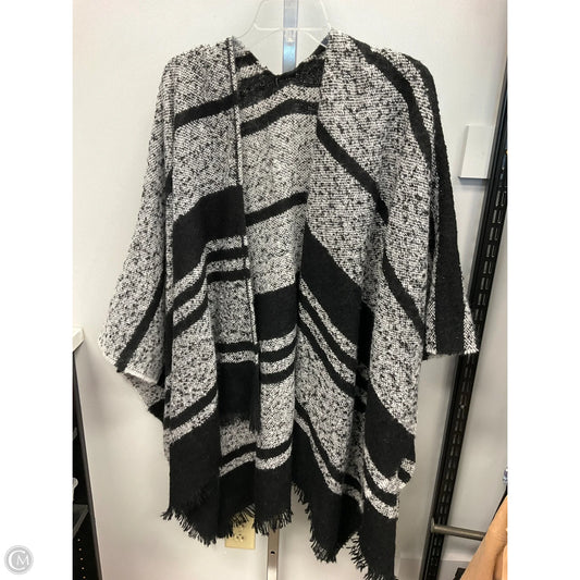 Poncho By Clothes Mentor In Blue & Cream, Size: 0