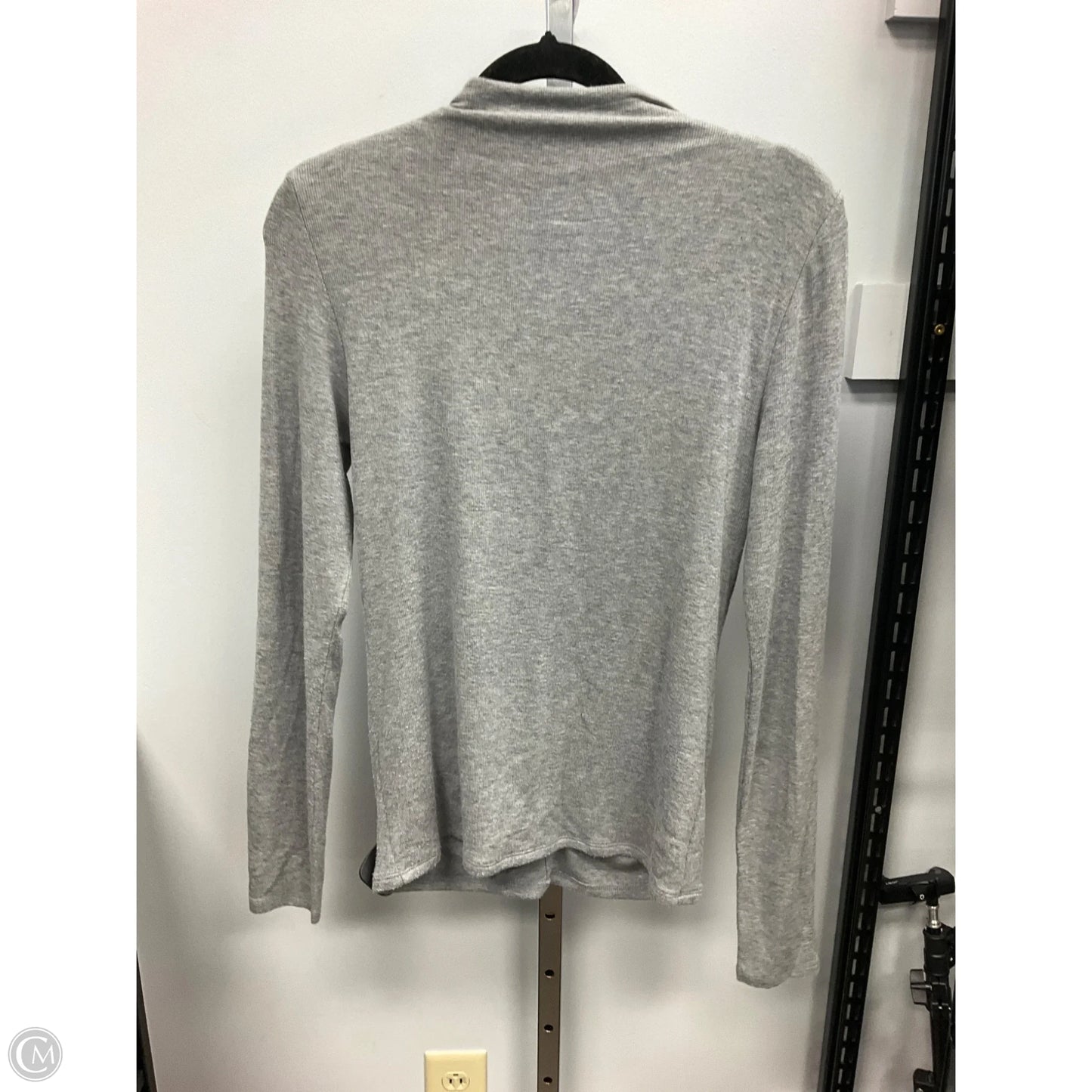 Top Long Sleeve By Veronica Beard In Grey, Size: M