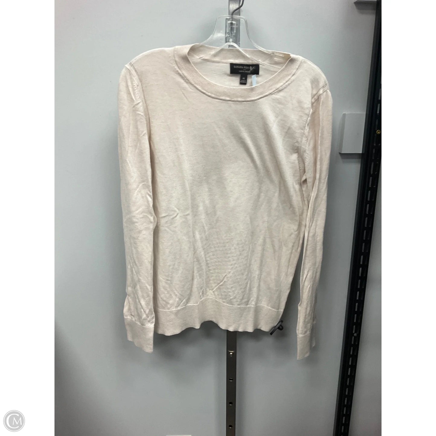 Top Long Sleeve By Banana Republic In Cream, Size: M