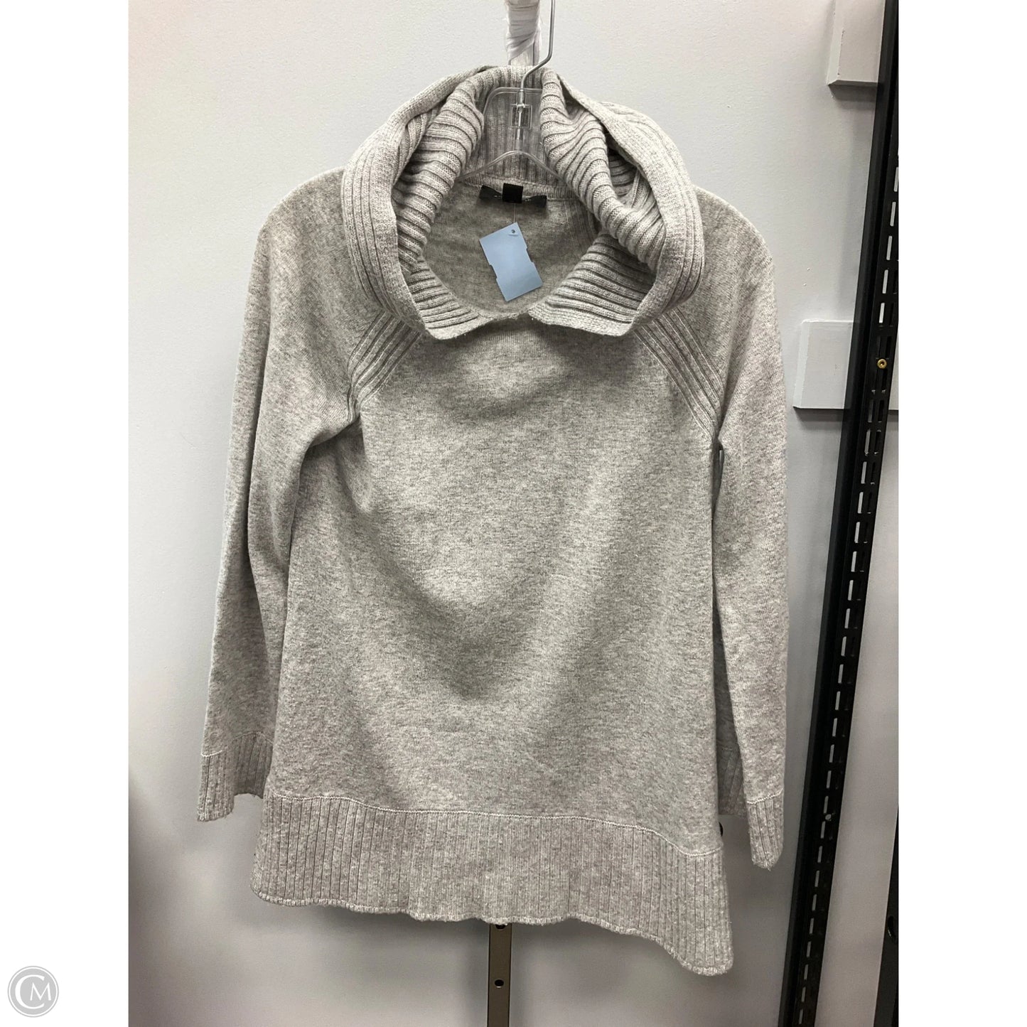 Sweater By Ann Taylor In Grey, Size: S