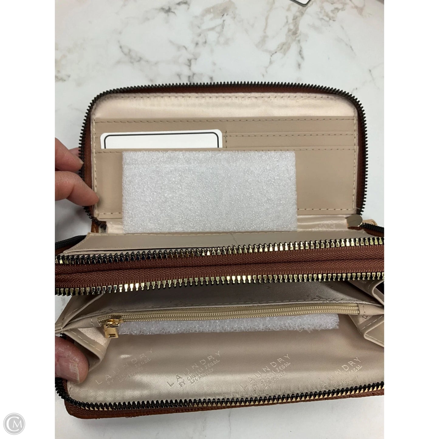 Wallet By Laundry, Size: Large