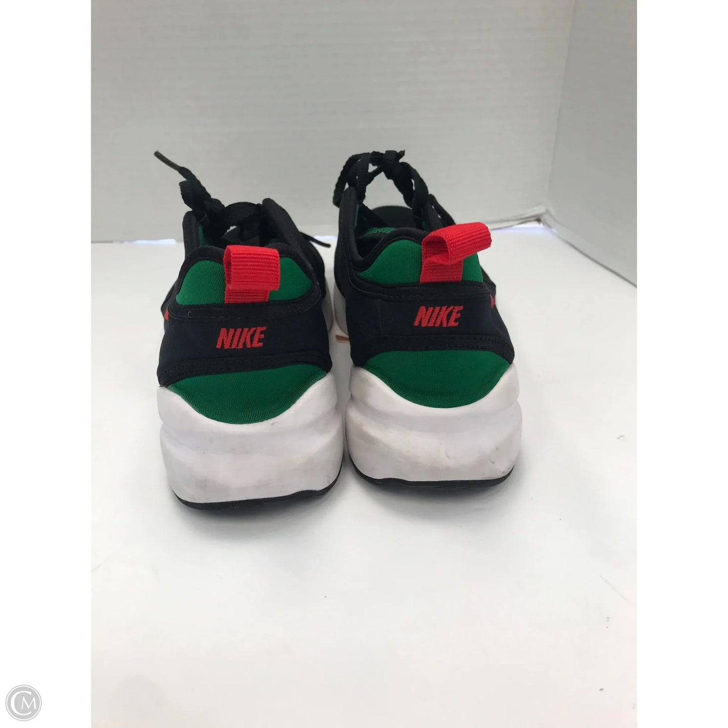 Shoes Athletic By Nike In Black, Size: 7