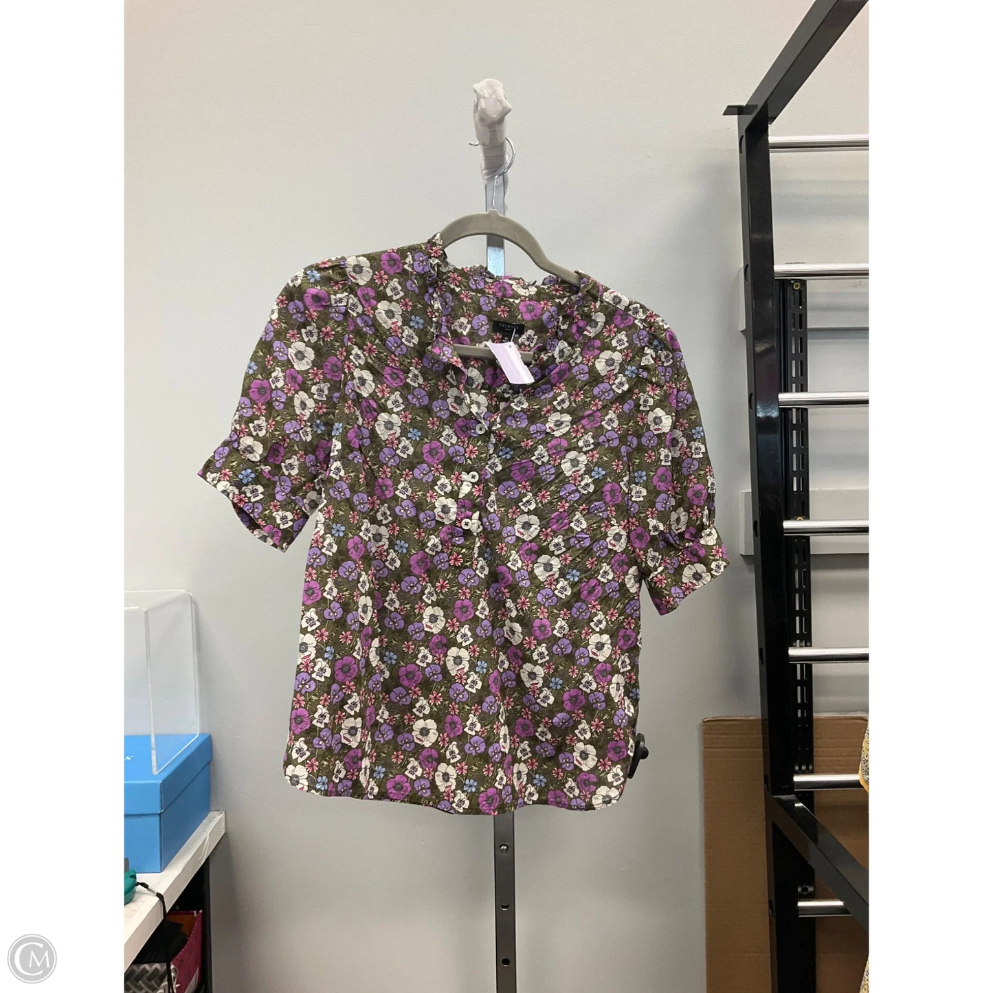 Top Short Sleeve By Clothes Mentor In Floral Print, Size: 6p