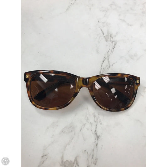 Sunglasses By Clothes Mentor, Size: Medium