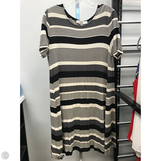 Dress Casual Short By Loft In Striped Pattern, Size: M