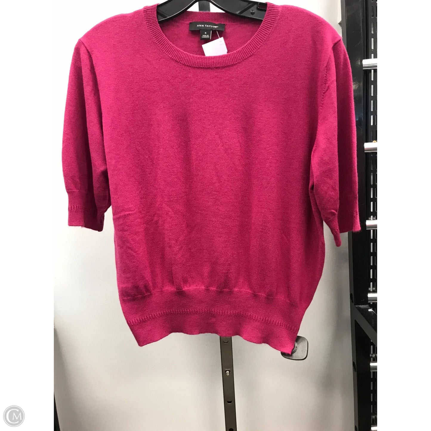 Top Short Sleeve By Ann Taylor In Red, Size: M