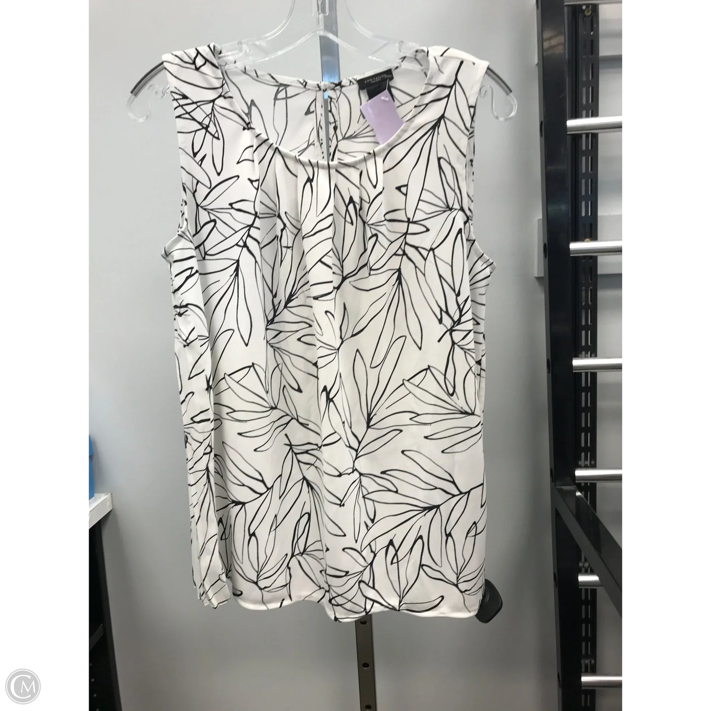 Top Sleeveless By Ann Taylor In White, Size: M