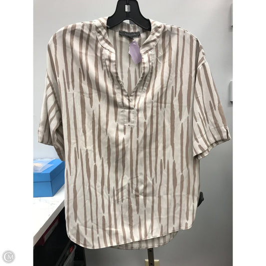 Top Short Sleeve By Primark In Animal Print, Size: 2