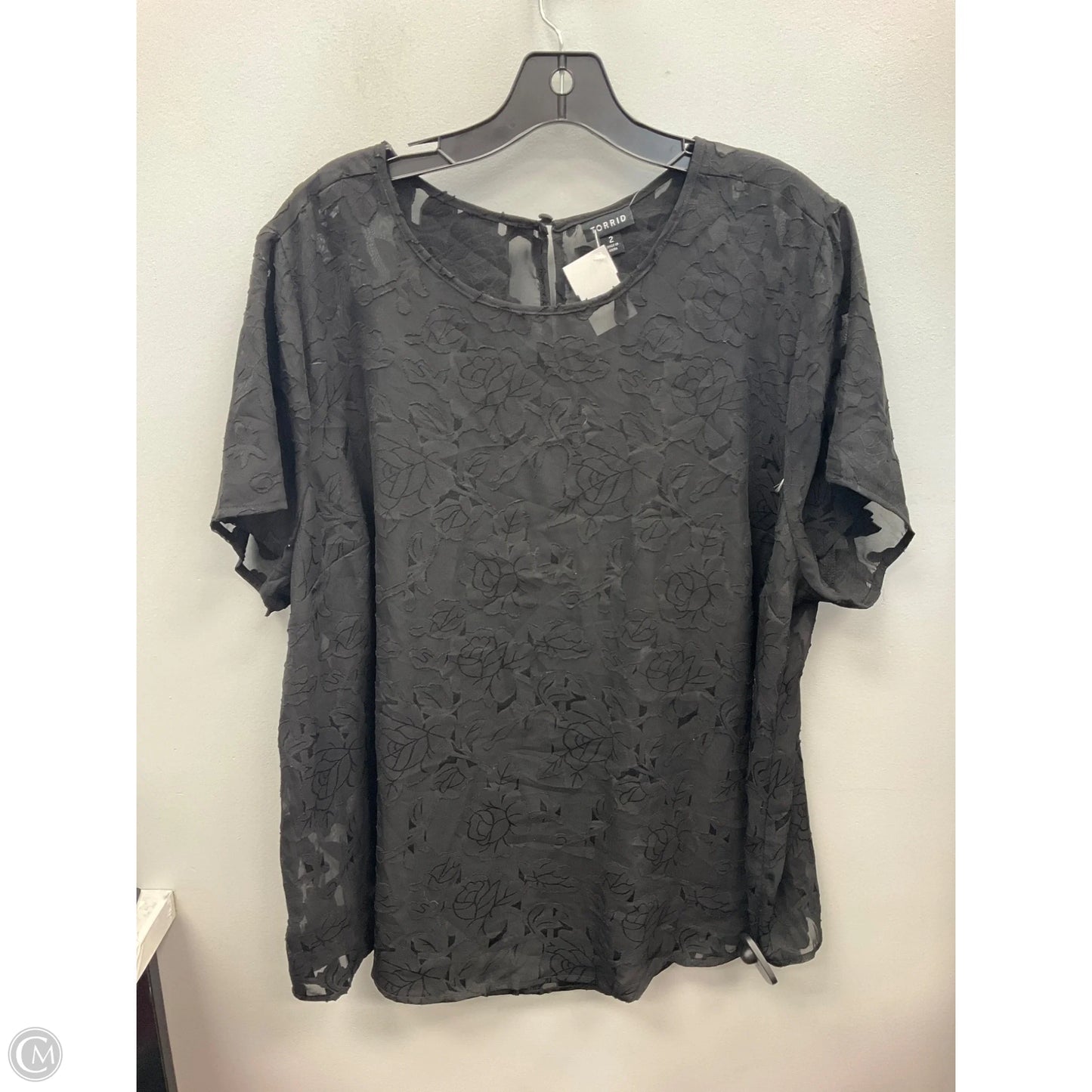 Top Short Sleeve By Torrid In Black, Size: 2x