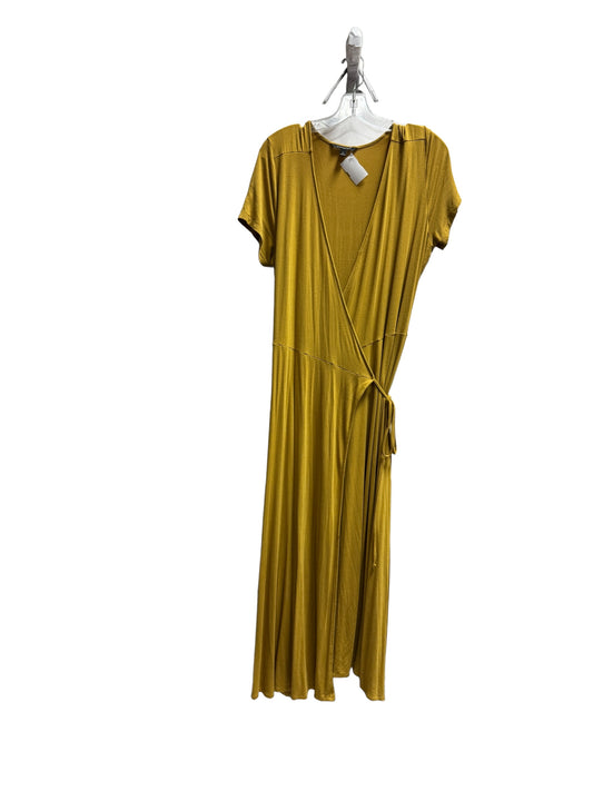 Dress Casual Midi By Banana Republic  Size: L