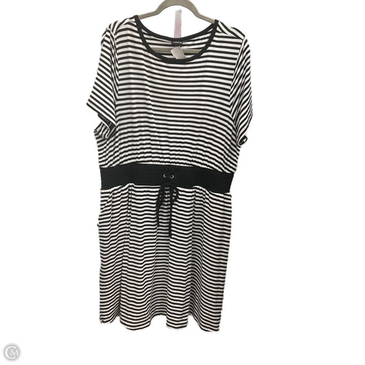 Dress Casual Short By Torrid In Striped Pattern, Size: 3x