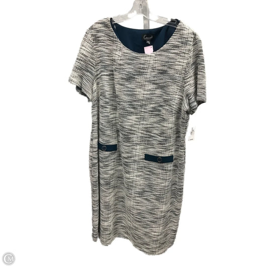 Dress Casual Short By Connected Apparel In Grey & White, Size: 20