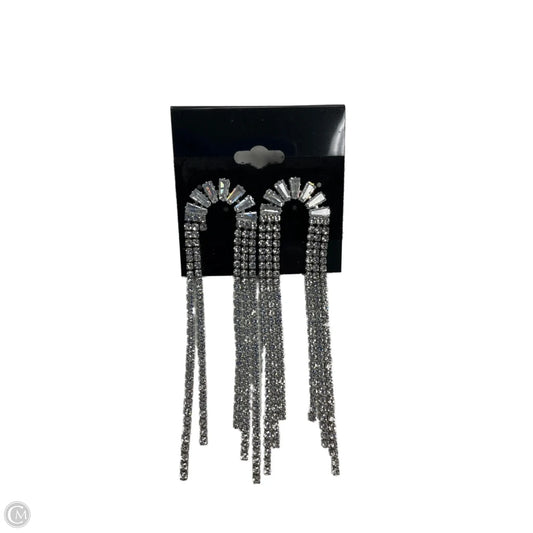 Earrings Dangle/drop By Clothes Mentor
