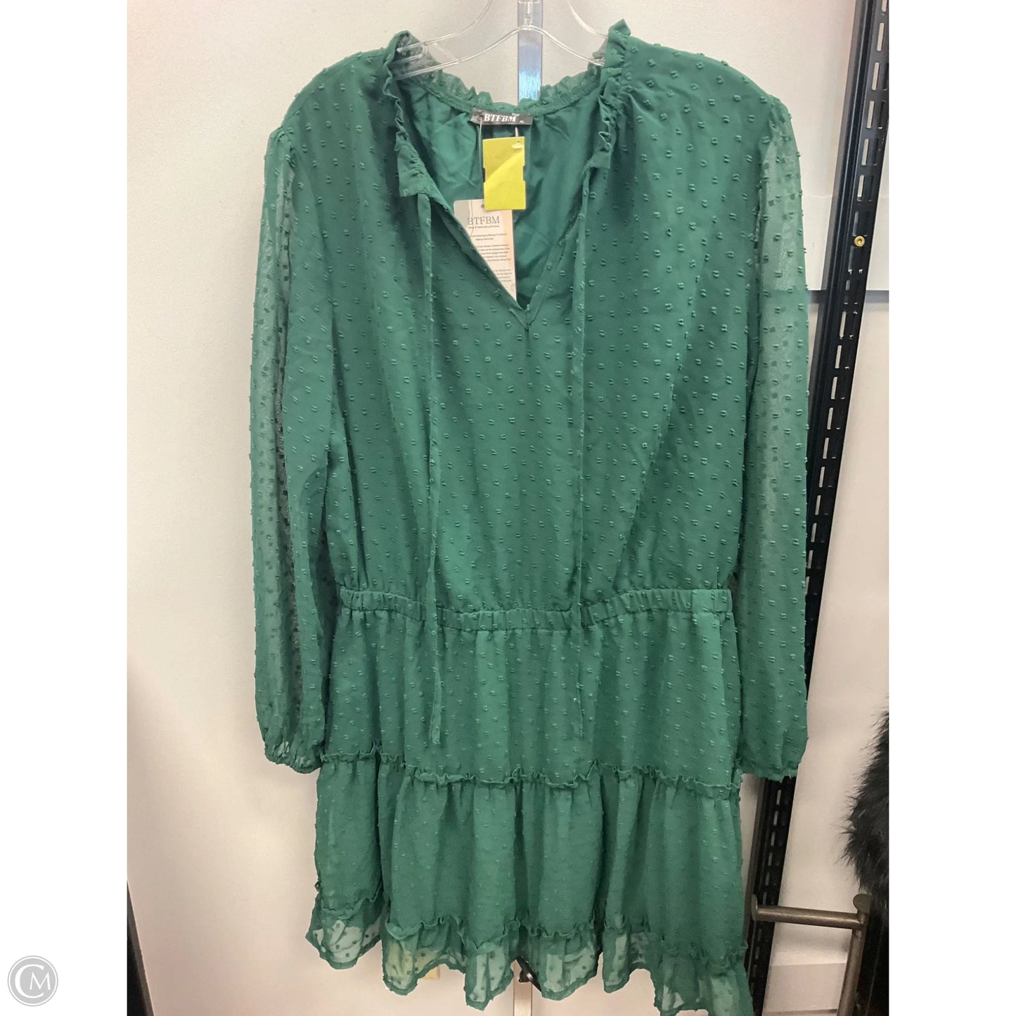 Dress Casual Short By Btfbm In Green, Size: Xl