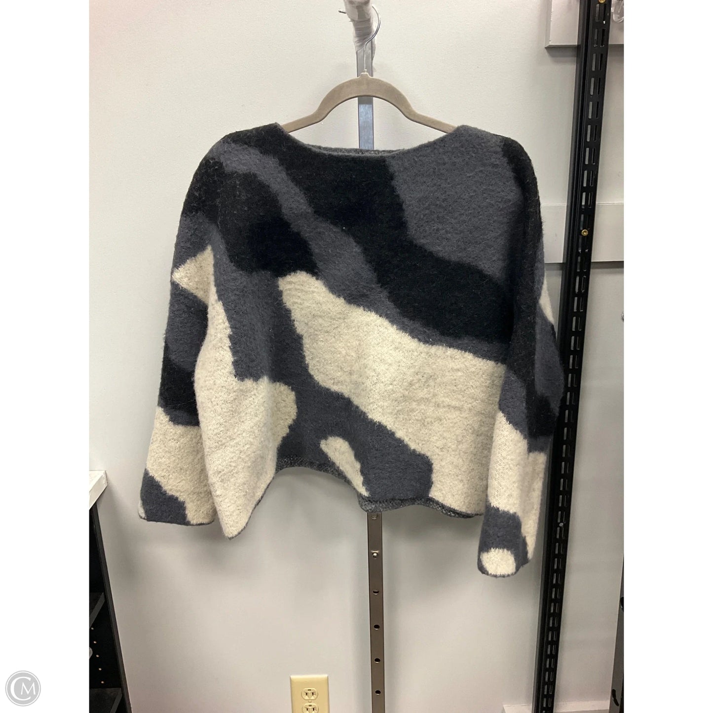 Sweater By Vici In Black & Grey, Size: M