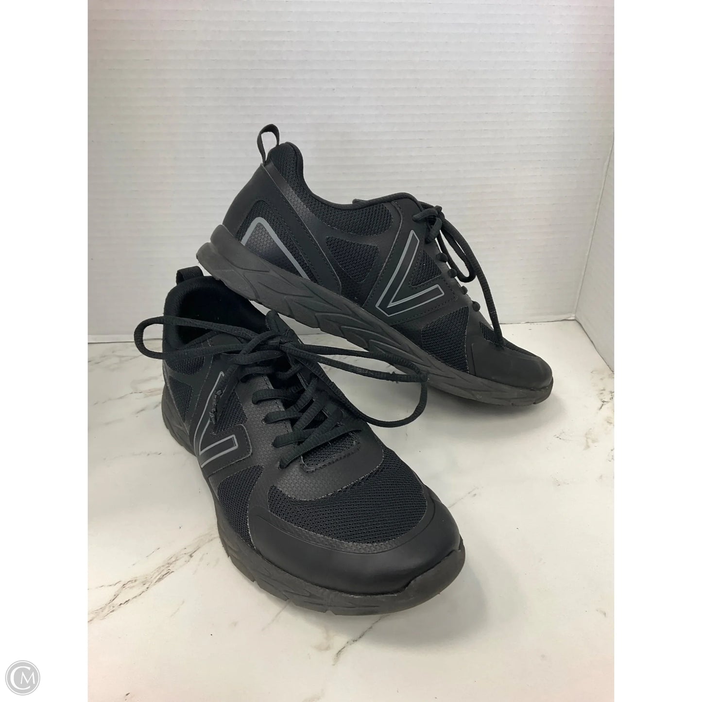 Shoes Athletic By Vionic In Black, Size: 9
