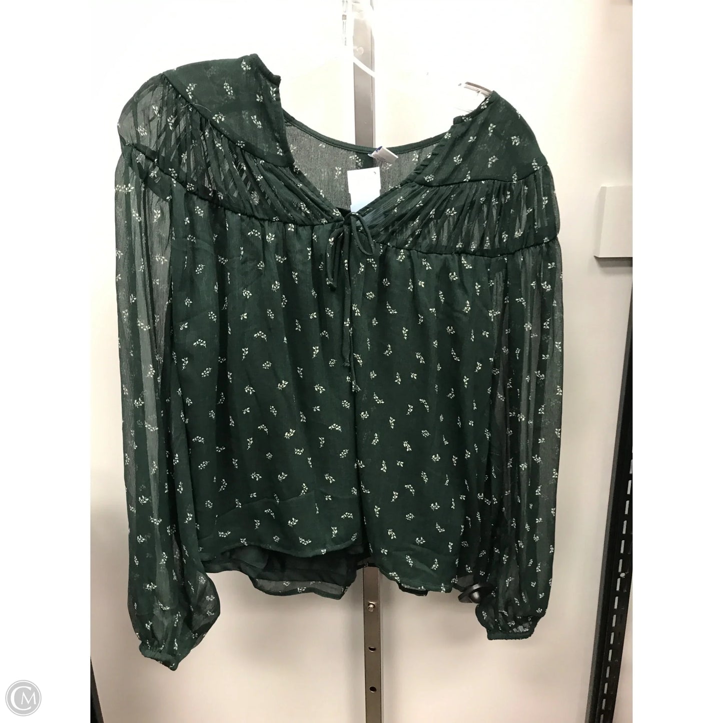 Top Long Sleeve By Old Navy In Green, Size: M