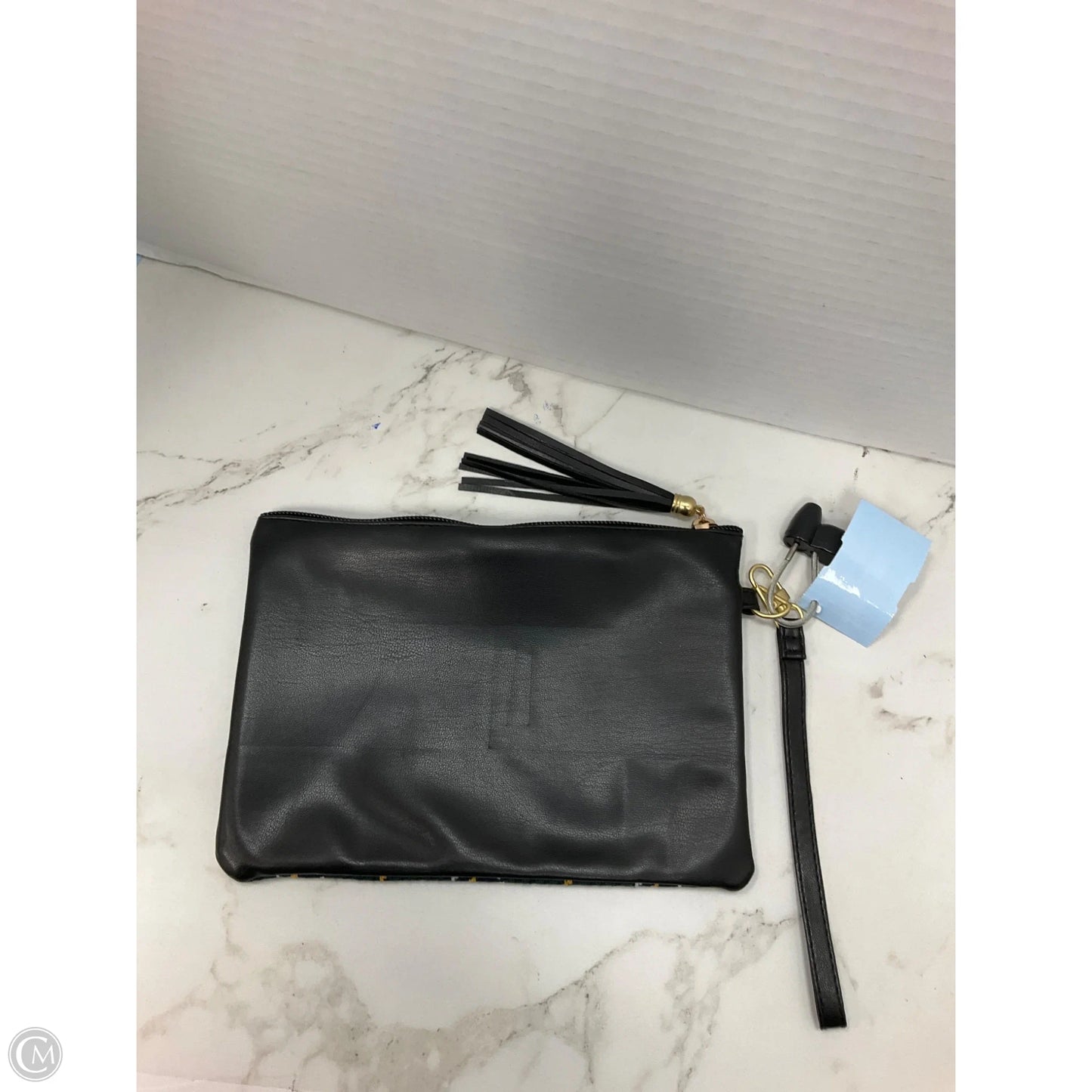 Wristlet By Tahari, Size: Medium