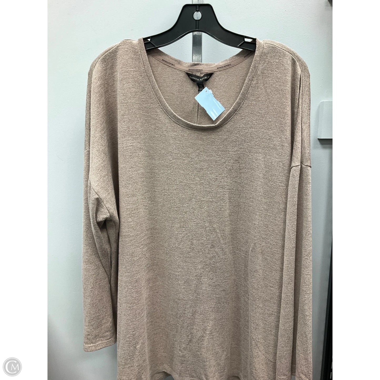 Top Long Sleeve By Banana Republic In Beige, Size: Xxl