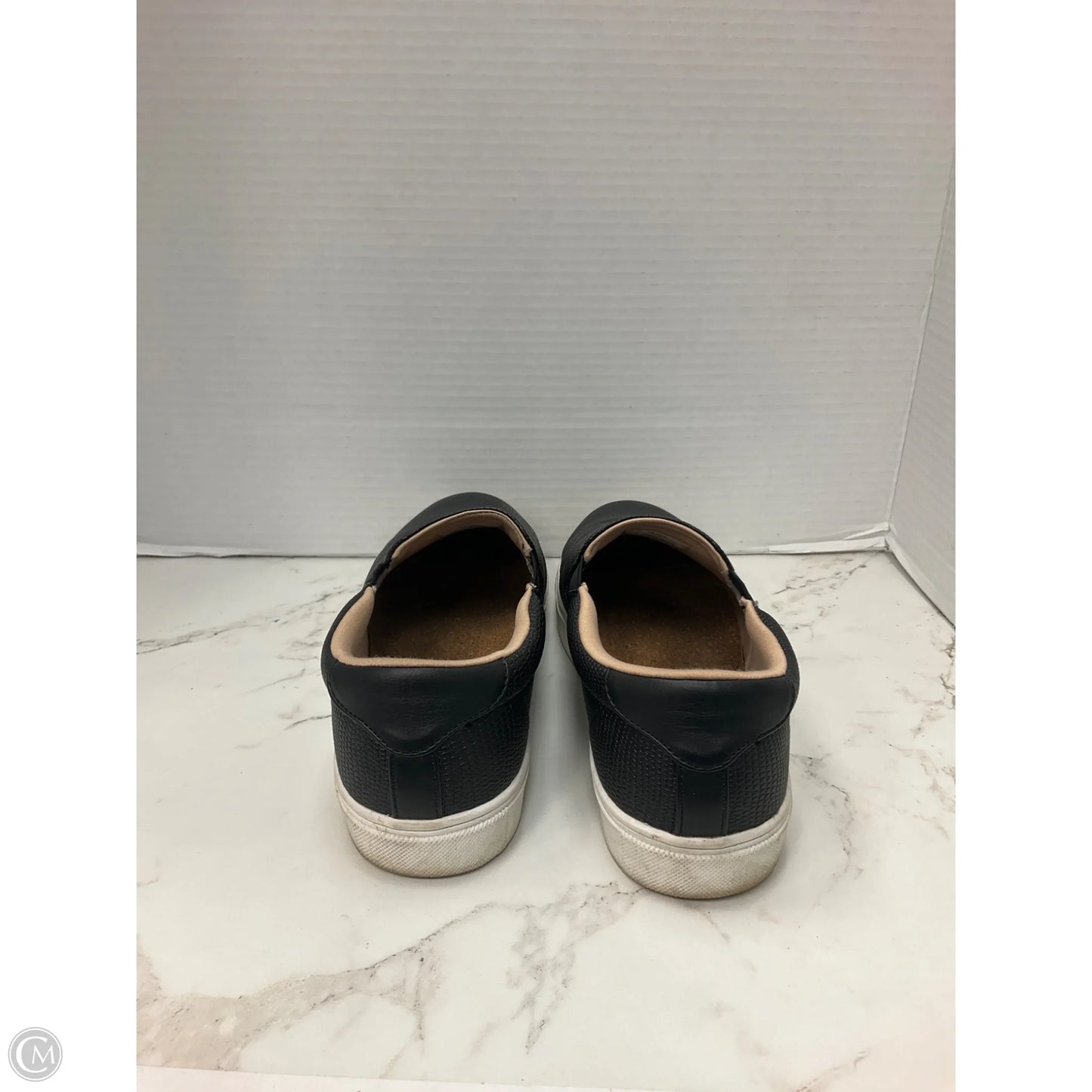 Shoes Sneakers By Cmc In Black, Size: 9