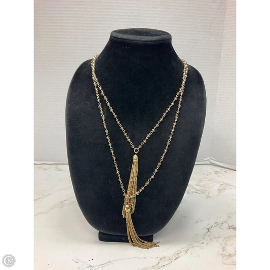 Necklace Layered By Clothes Mentor