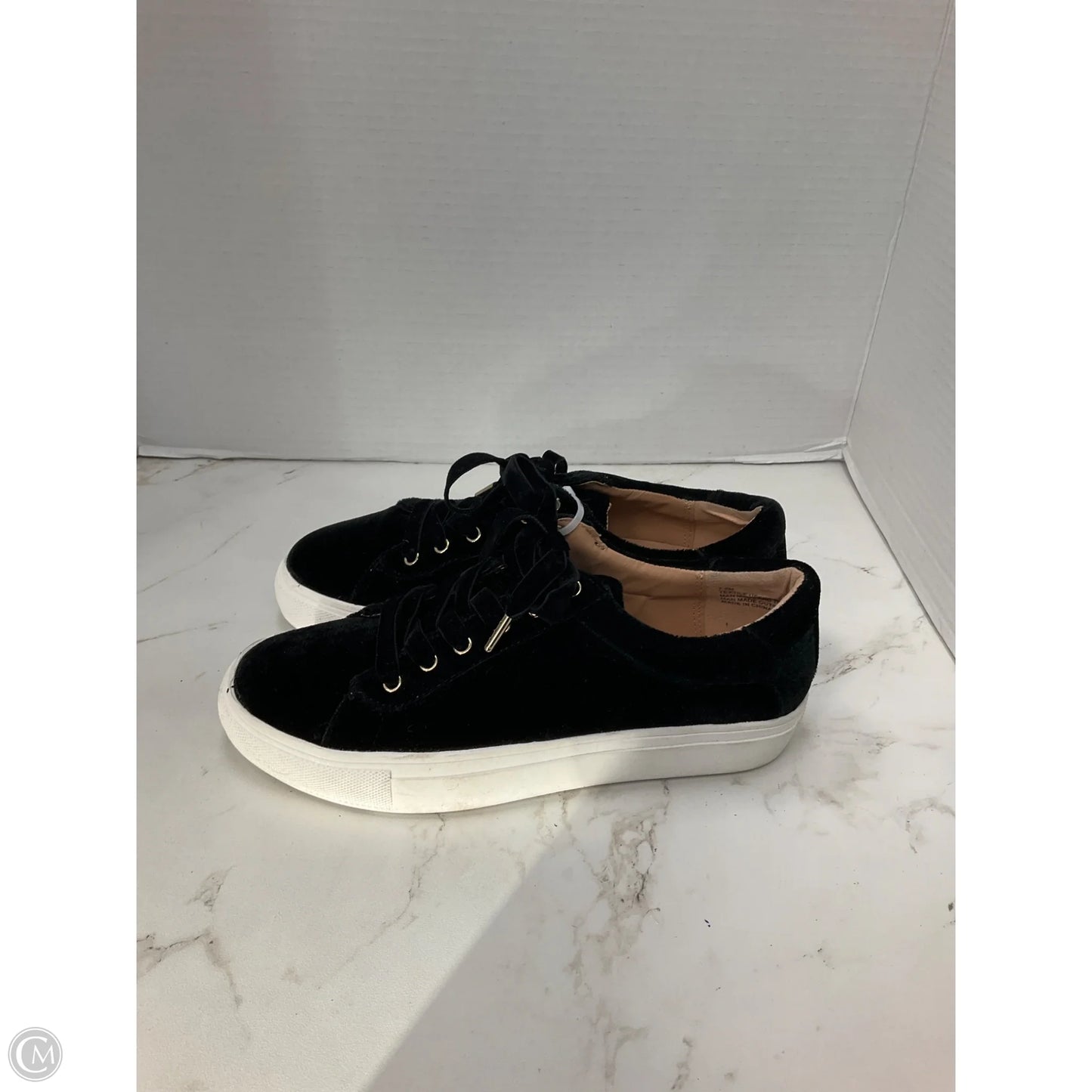 Shoes Sneakers By Loft In Black, Size: 7.5