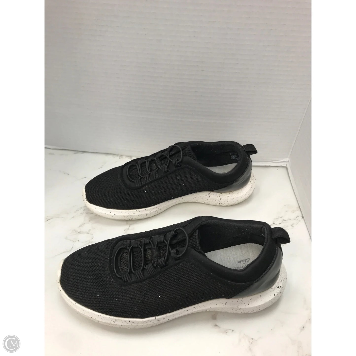 Shoes Athletic By Clarks In Black, Size: 7