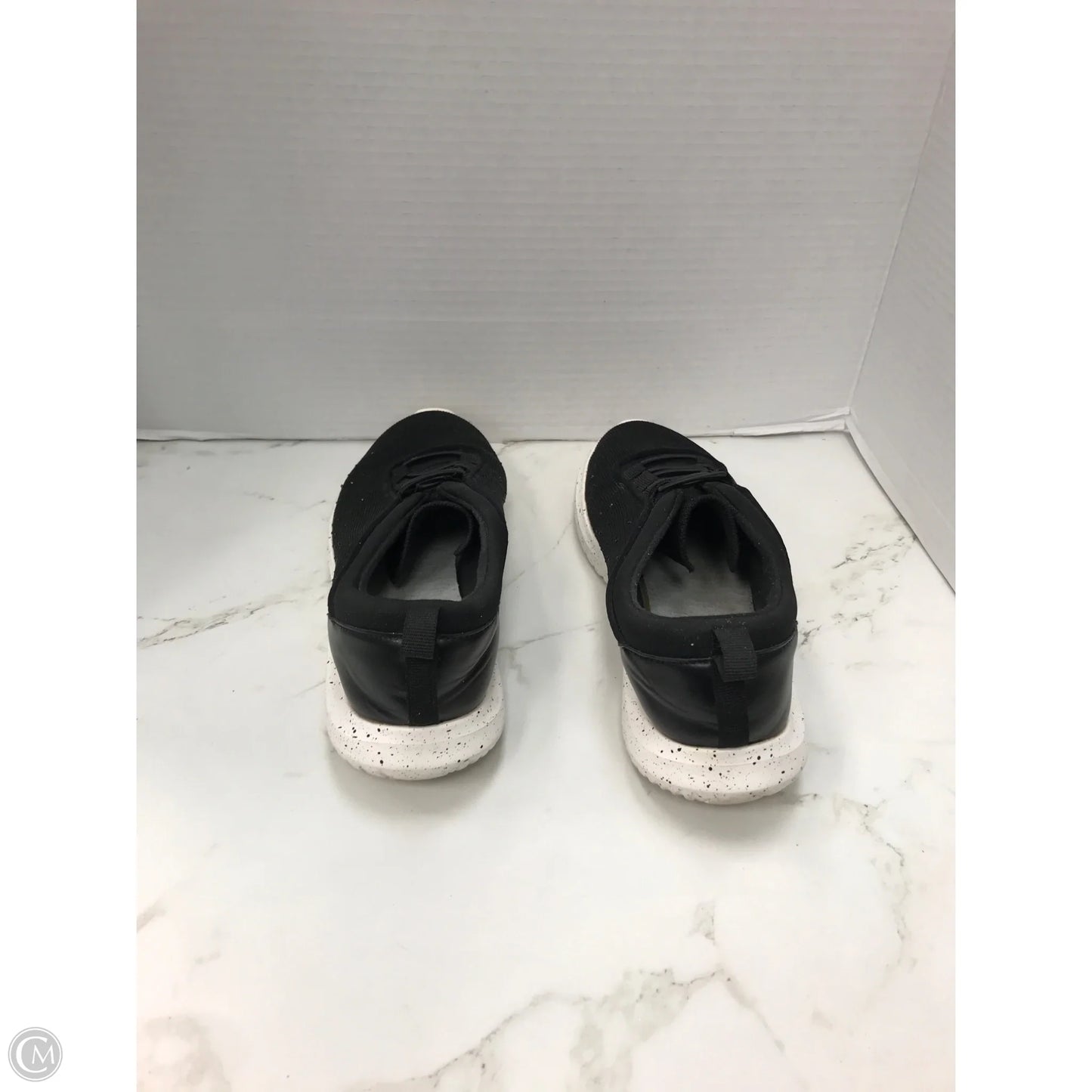 Shoes Athletic By Clarks In Black, Size: 7