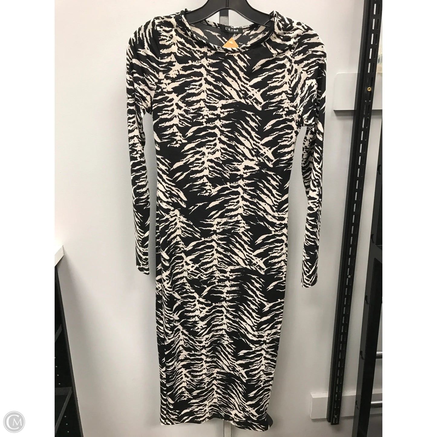 Dress Casual Midi By Cmc In Black & Cream, Size: M