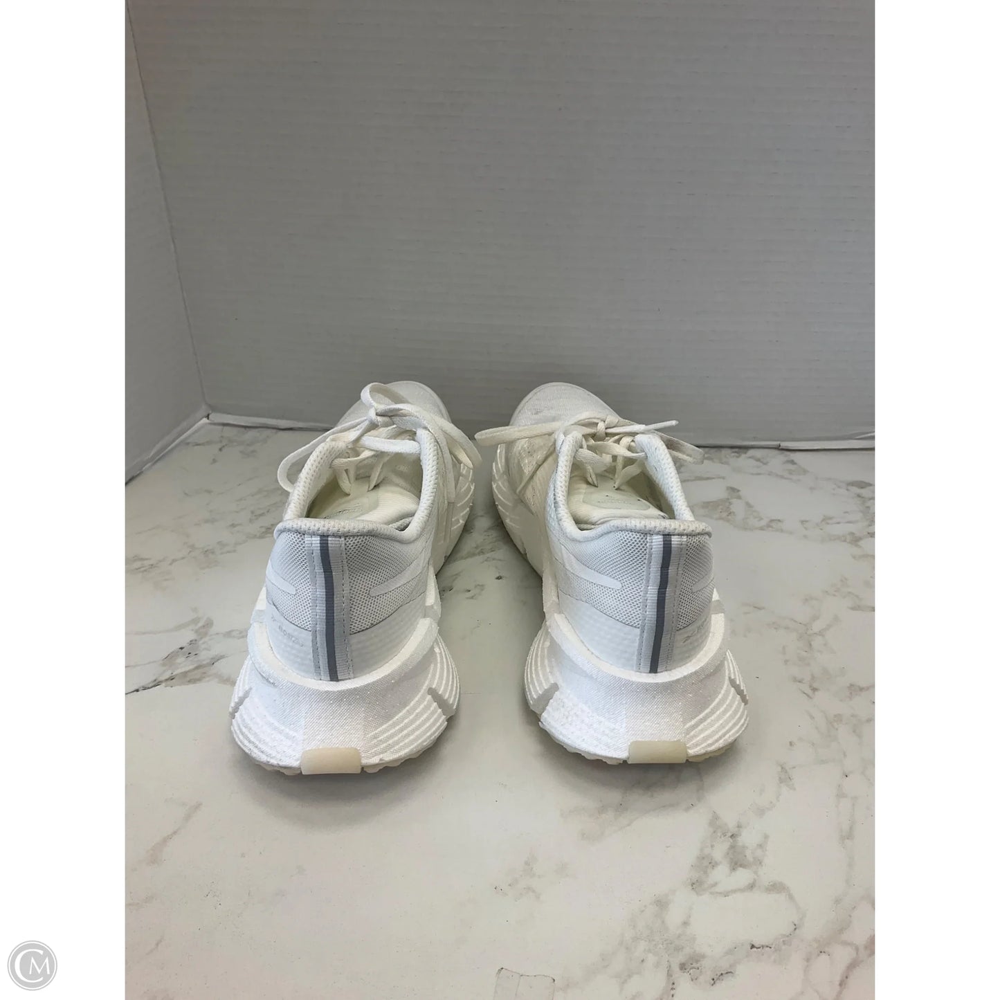 Shoes Athletic By Reebok In White, Size: 7