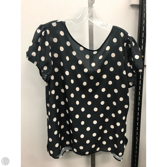 Top Short Sleeve By Sweet Pea In Polkadot Pattern, Size: L