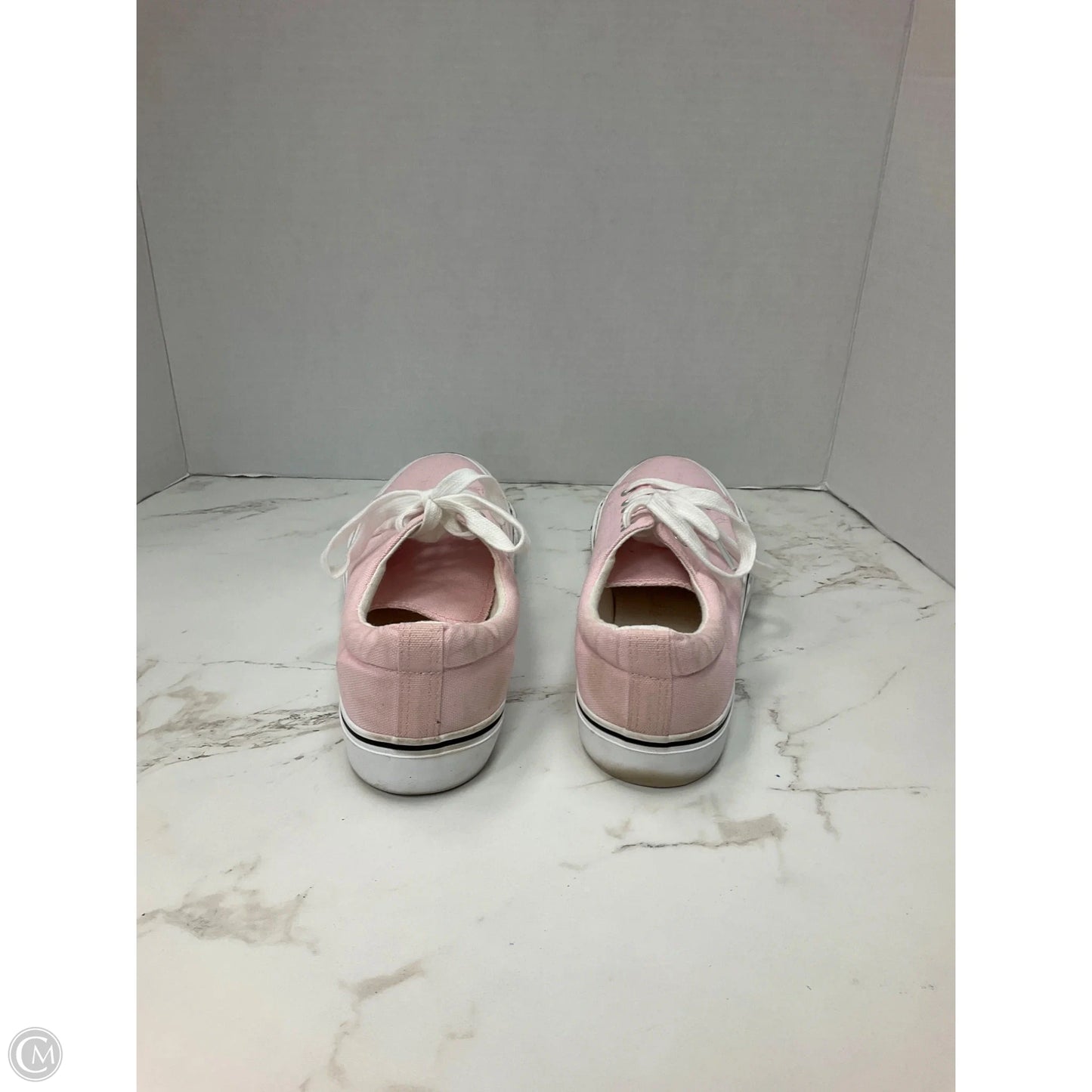 Shoes Sneakers By Clothes Mentor In Pink, Size: 10