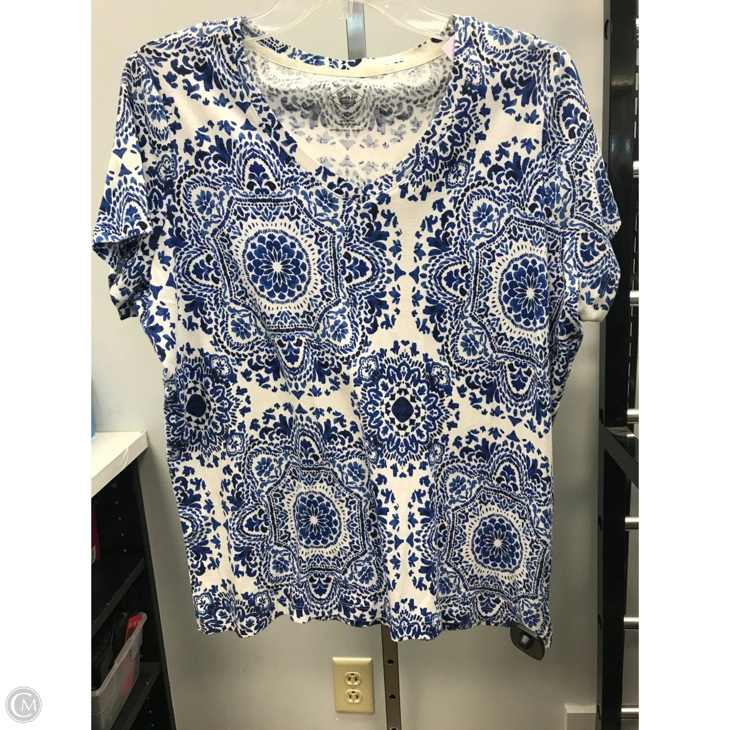 Top Short Sleeve By St Johns Bay In Blue & White, Size: Xl
