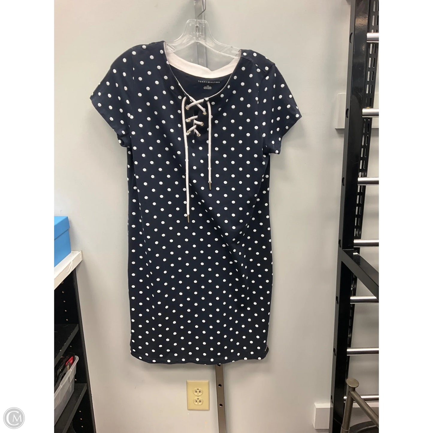 Dress Casual Short By Tommy Hilfiger In Polkadot Pattern, Size: L