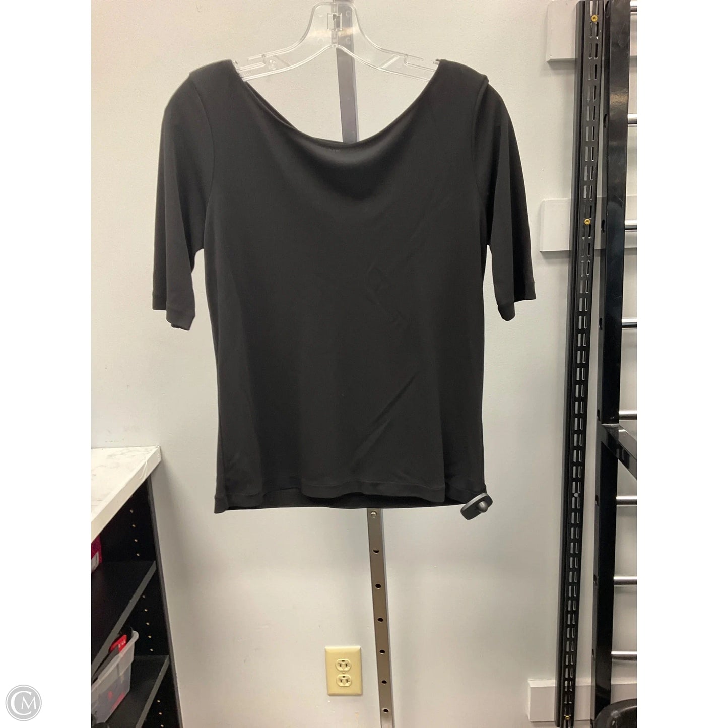 Top Short Sleeve By Dkny In Black, Size: M