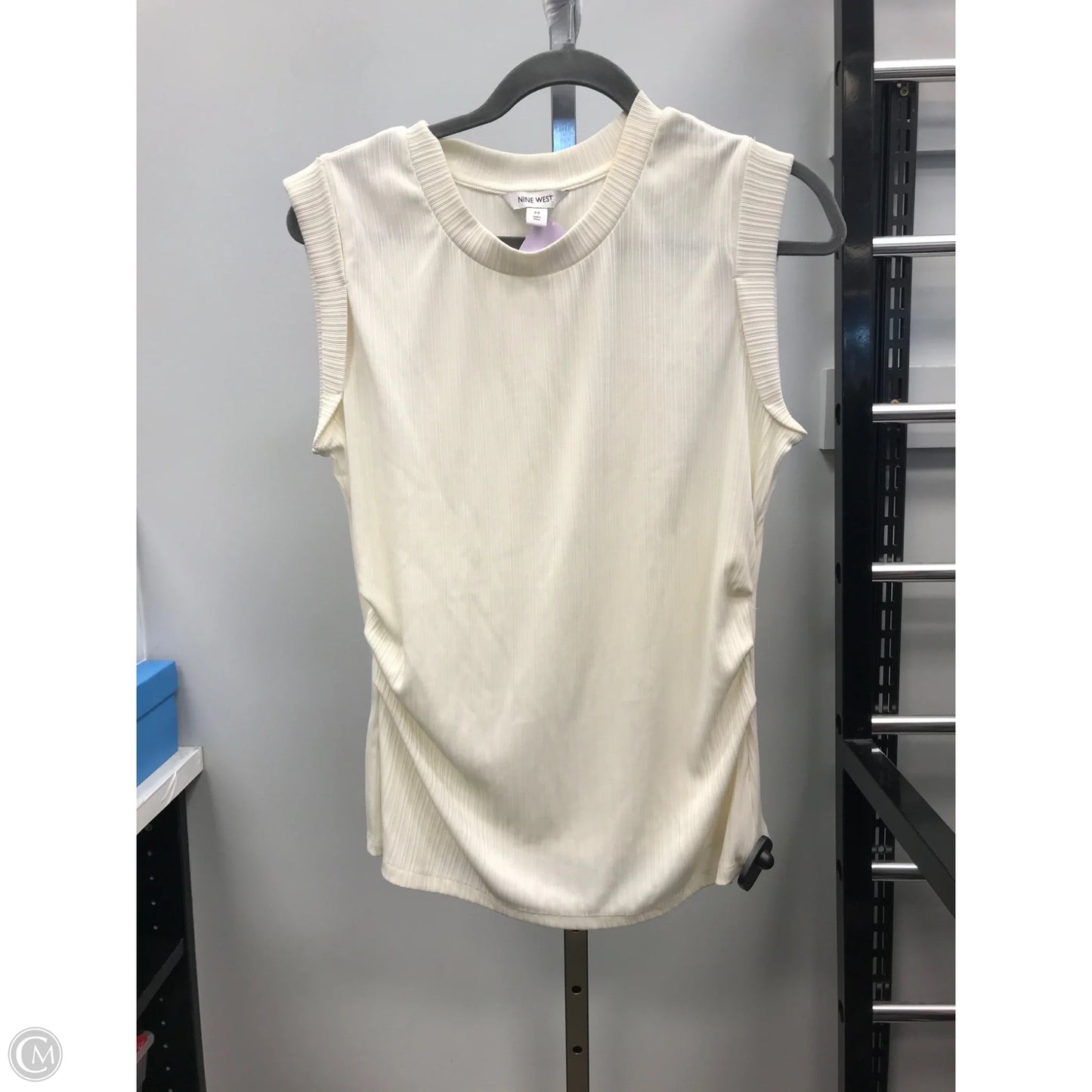 Top Sleeveless By Nine West In Cream, Size: M