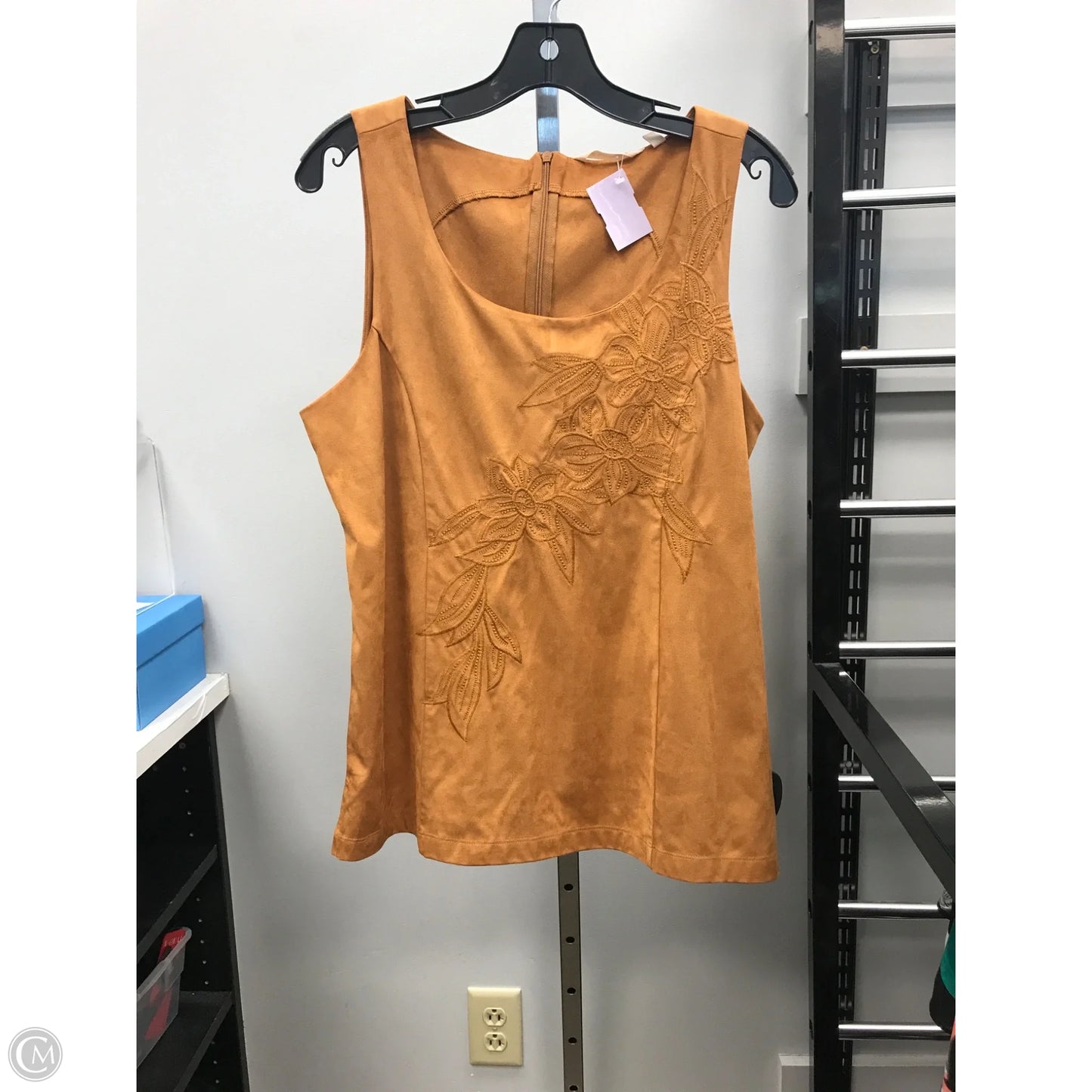 Top Sleeveless By Soft Surroundings In Tan, Size: M