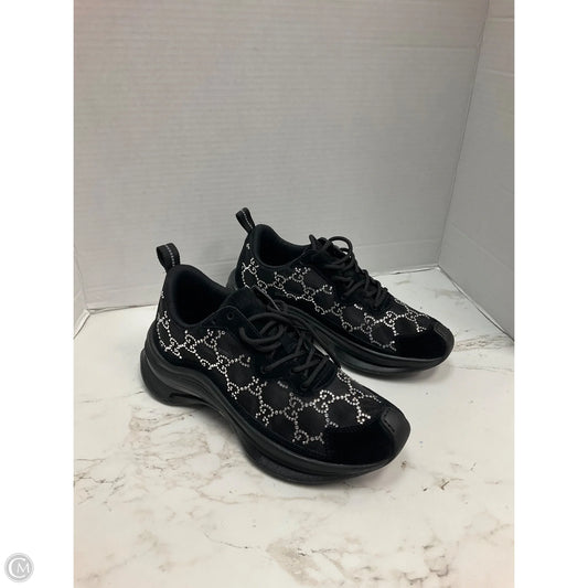 Shoes Luxury Designer By Gucci In Black, Size: 6